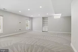 19673 Stanford Hall Pl, Ashburn, VA 20147 - Photo 62