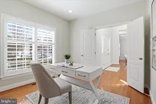 19673 Stanford Hall Pl, Ashburn, VA 20147 - Photo 10