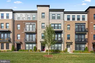 43376 Farringdon Sq, Broadlands, VA 20148 - Photo 4