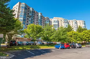 19385 Cypress Ridge Terrace, Leesburg, VA 20176 - Photo 2