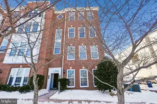 20630 Sibbald Square, Ashburn, VA 20147 - Photo 2