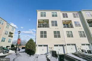 20630 Sibbald Square, Ashburn, VA 20147 - Photo 4