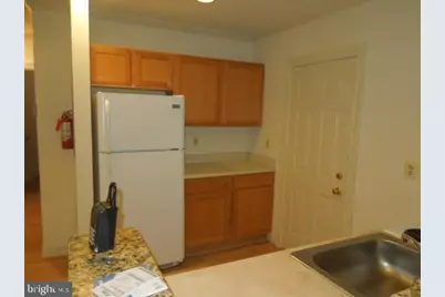 107 Royal Street SW #202, Leesburg, VA 20175 - Photo 4