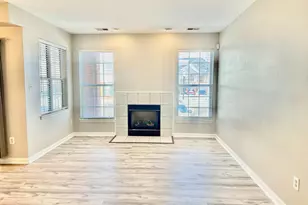 25340 Lake Mist Square, Chantilly, VA 20152 - Photo 4