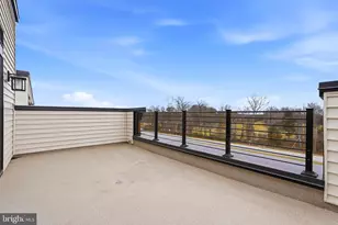 22801 Tawny Pne Sq, Brambleton, VA 20148 - Photo 12