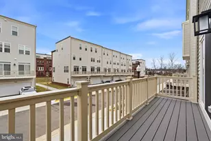 22801 Tawny Pne Sq, Brambleton, VA 20148 - Photo 40