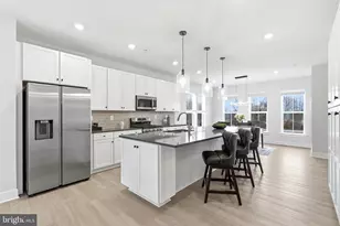 22801 Tawny Pne Sq, Brambleton, VA 20148 - Photo 18