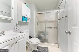 223 Laura Anne Ct, Sterling, VA 20164 - Photo 14