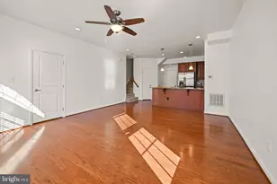 25928 Racing Sun Dr, Aldie, VA 20105 - Photo 8