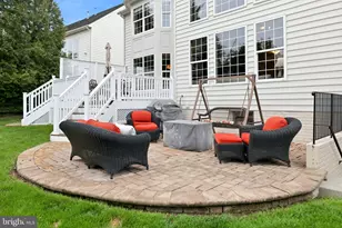 708 Vermillion Dr NE, Leesburg, VA 20176 - Photo 10