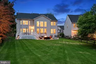 708 Vermillion Dr NE, Leesburg, VA 20176 - Photo 2