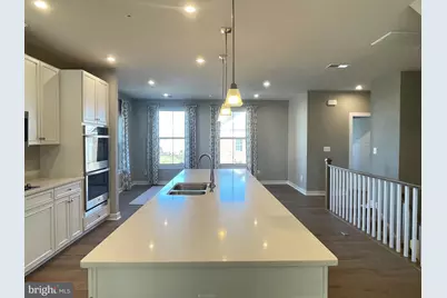 42589 Burbank Terrace, Sterling, VA 20166 - Photo 8