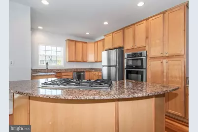 25813 Mews Terrace, Chantilly, VA 20152 - Photo 22