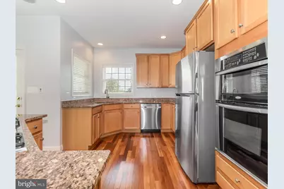 25813 Mews Terrace, Chantilly, VA 20152 - Photo 24