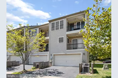 25813 Mews Terrace, Chantilly, VA 20152 - Photo 4