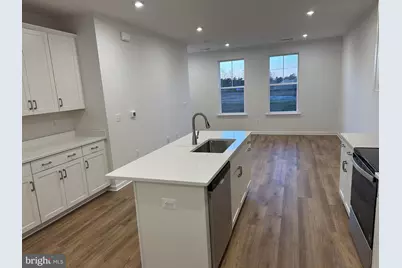 20871 Murry Falls Terrace #197, Ashburn, VA 20147 - Photo 4