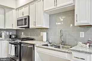 43031 Foxtrail Woods Terrace, Ashburn, VA 20148 - Photo 6