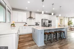 1612 Rocky Shale Terrace SE, Leesburg, VA 20175 - Photo 2