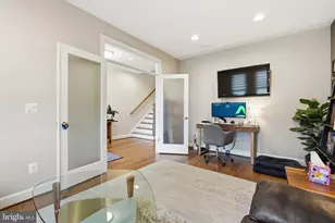 20301 Savin Hill Dr, Ashburn, VA 20147 - Photo 6