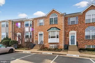 21049 Semblance Dr, Sterling, VA 20164 - Photo 2