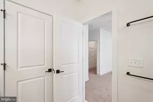 19820 Lavender Dust Sq, Ashburn, VA 20147 - Photo 18