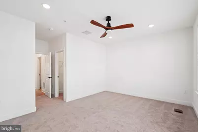 19820 Lavender Dust Square, Ashburn, VA 20147 - Photo 14