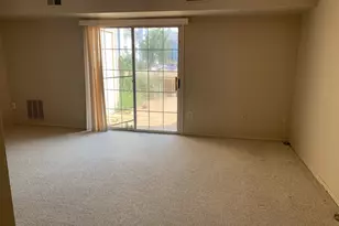 22319 Mayfield Sq, Sterling, VA 20164 - Photo 12