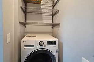 20332 Beechwood Terrace, Ashburn, VA 20147 - Photo 8