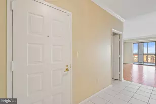 19355 Cypress Ridge Terrace, Leesburg, VA 20176 - Photo 2