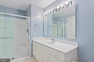 19355 Cypress Ridge Terrace, Leesburg, VA 20176 - Photo 20