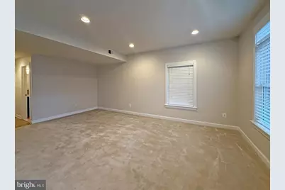 44707 Plympton Square, Ashburn, VA 20147 - Photo 4