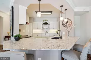 19355 Cypress Ridge Terrace, Leesburg, VA 20176 - Photo 14