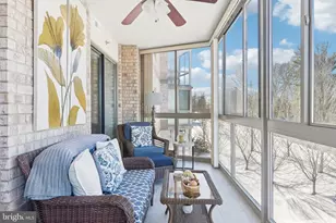 19355 Cypress Ridge Terrace, Leesburg, VA 20176 - Photo 2