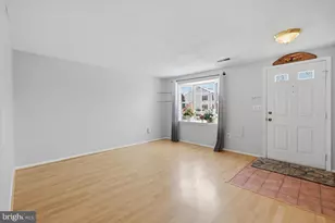 47 Quincy Ct, Sterling, VA 20165 - Photo 8