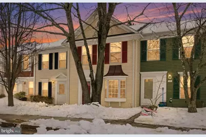 47 Quincy Court, Sterling, VA 20165 - Photo 2