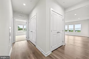 46270 Mount Allen Ter, Sterling, VA 20164 - Photo 4