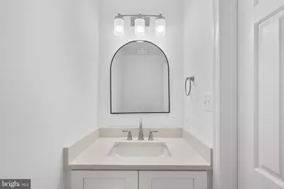 119 E Main Street, Purcellville, VA 20132 - Photo 10