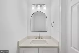 119 E Main St, Purcellville, VA 20132 - Photo 10