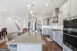 42798 Macbeth Ter, Ashburn, VA 20148 - Photo 14