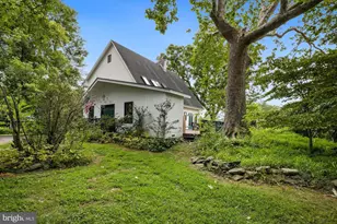 35299 Snickersville Turnpike, Round Hill, VA 20141 - Photo 2