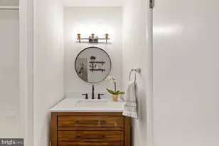 35299 Snickersville Turnpike, Round Hill, VA 20141 - Photo 32