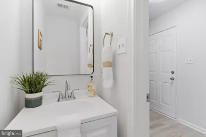 21946 Thompson Square, Sterling, VA 20166 - Photo 6