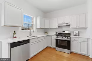 21946 Thompson Square, Sterling, VA 20166 - Photo 8