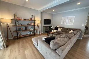 43287 Chokeberry Square, Ashburn, VA 20147 - Photo 8