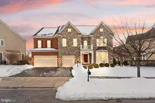 19219 Burnt Bridge Dr, Leesburg, VA 20176 - Photo 2