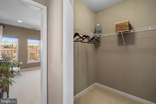 42389 Willow Creek Way, Brambleton, VA 20148 - Photo 34