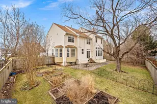 1616 Candlewood Pl NE, Leesburg, VA 20176 - Photo 2