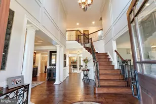 19746 Willowdale Pl, Ashburn, VA 20147 - Photo 4