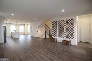 45942 Raven Ter, Sterling, VA 20165 - Photo 4