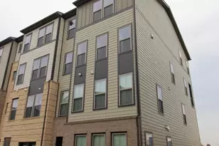 45942 Raven Ter, Sterling, VA 20165 - Photo 2